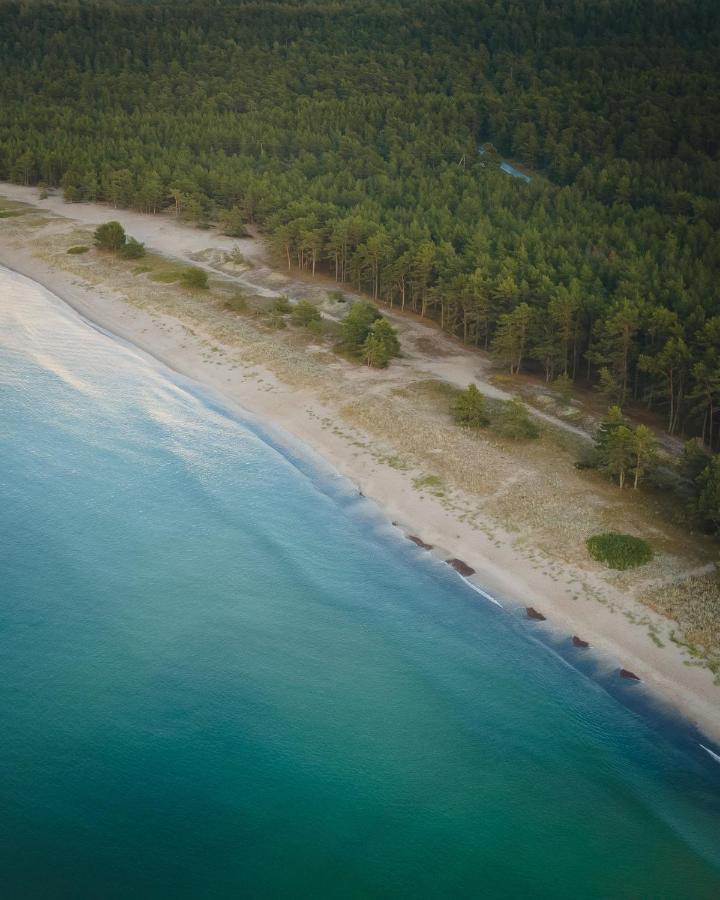 Oeoed Hoetels Lohusalu Leida & Enno Лауласмаа Экстерьер фото