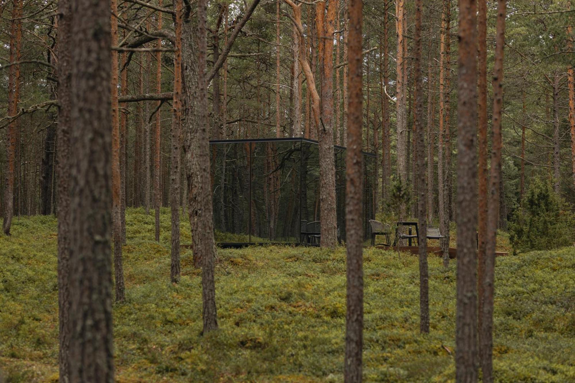 Oeoed Hoetels Lohusalu Leida & Enno Лауласмаа Экстерьер фото